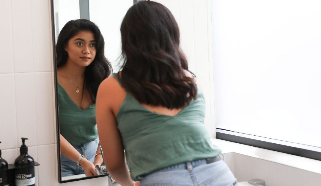 ¿Cómo dejar de autosabotearte? – 5 estrategias eficaces